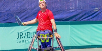 Kike Siscar, tenista paralímpico, y el inicio de una "nueva vida": valentía, esfuerzo y superación tras una lesión medular