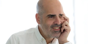 La experiencia de Jonatan Armengol, activista ciego, en un taxi: "Amabilidad, cercanía y un trato que te cambia el día"