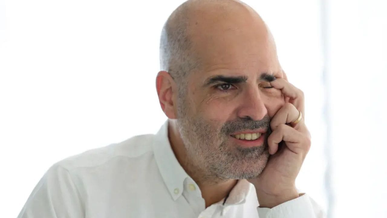 La experiencia de Jonatan Armengol, activista ciego, en un taxi: «Amabilidad, cercanía y un trato que te cambia el día»