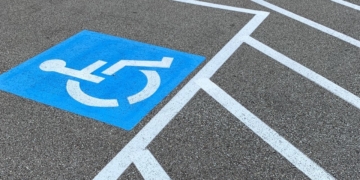 Lugares en los que se puede aparcar con una tarjeta de aparcamiento PMR