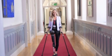 Nikki Bradley: Nikki Bradley: una política que se sobrepuso a la discapacidad para convertirse en oradora motivacional