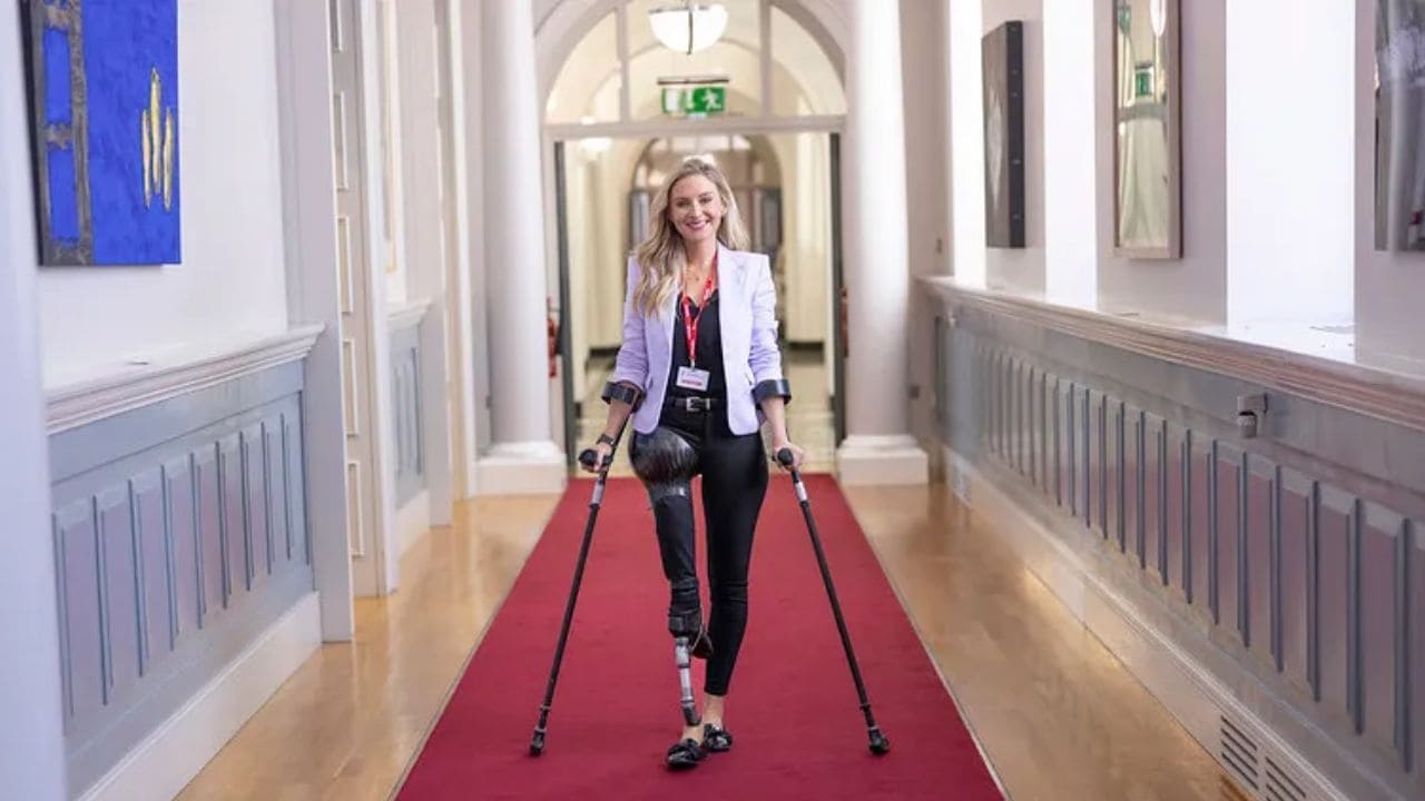 Nikki Bradley: Nikki Bradley: una política que se sobrepuso a la discapacidad para convertirse en oradora motivacional