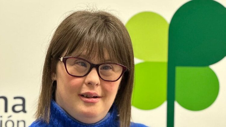 El papel de Paola Torres, mujer con discapacidad, como validadora de textos de lectura fácil