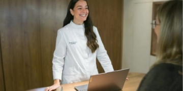 Raquel Llorente, audióloga: cómo divulgar, concienciar y cambiar la manera "en que entendemos la audición"