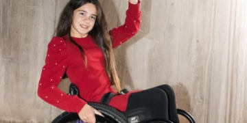 Lucía Navarro, una niña de 11 años con lesión medular, Premio 'Creando Cantabria': "Ser valiente está siendo valorado"
