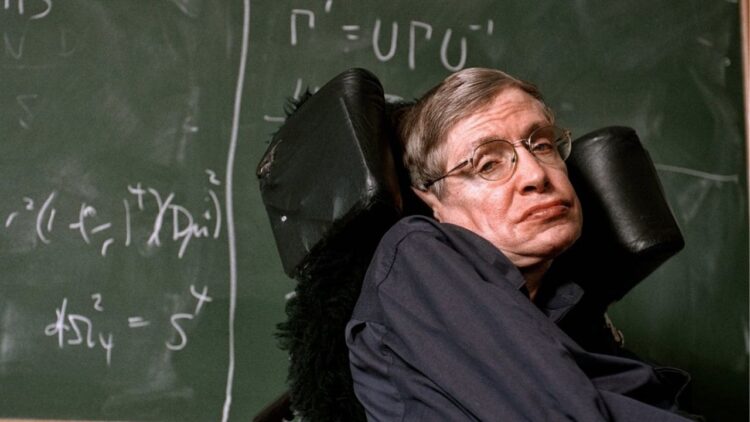 Un recorrido por la vida de Stephen Hawking: su discapacidad, la teoría del 'Big Bang' y su influencia en la ciencia