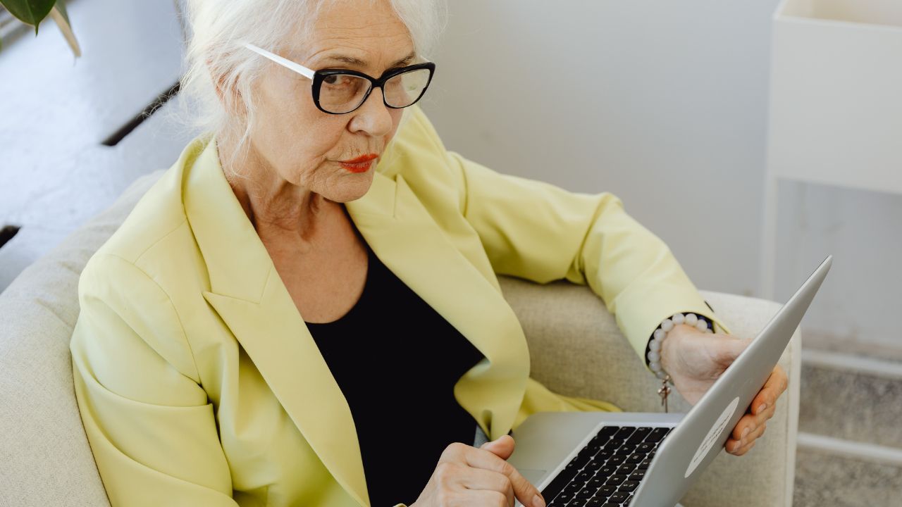 Pensionistas podrían perder su pensión no contributiva