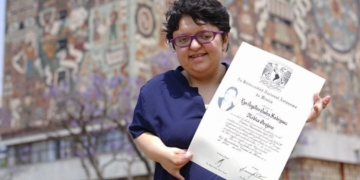 Lya Angélica: una joven que desafió a la discapacidad y se convirtió en médico con el síndrome de Apert