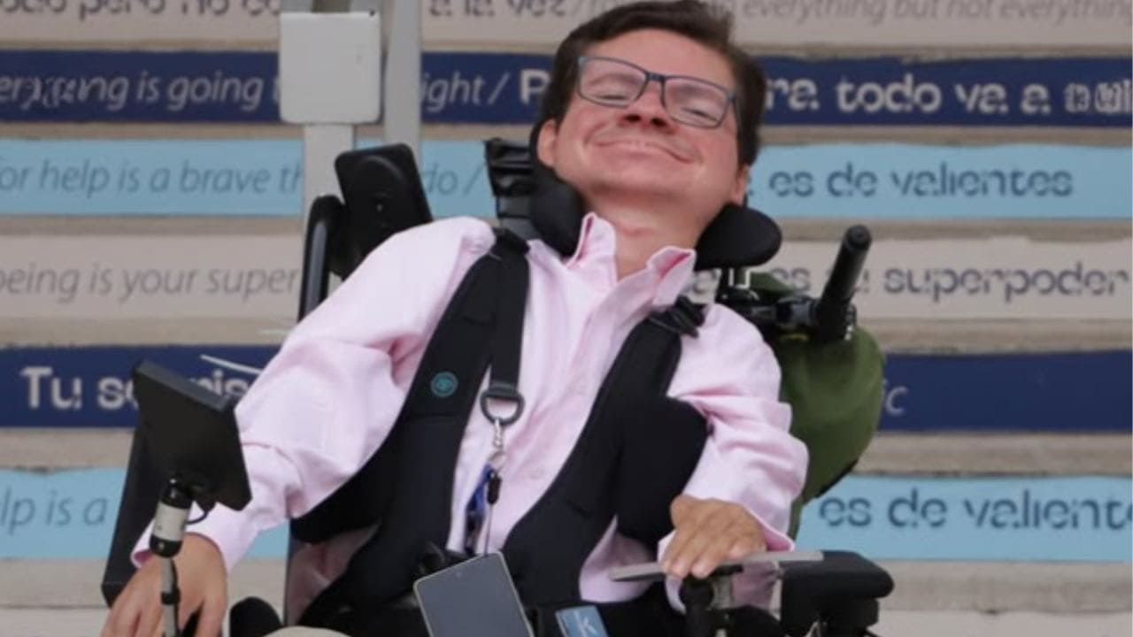 Andrés Marcio, joven con discapacidad, desvela una aplicación que le permite ser "totalmente autónomo" usando el móvil