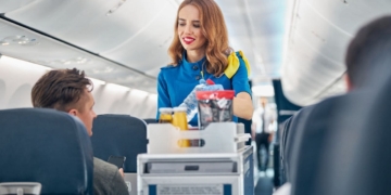 Jubilación anticipada sin penalización en la pensión para azafatas de vuelo