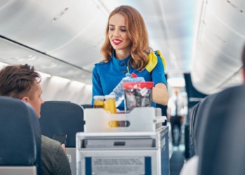 Jubilación anticipada sin penalización en la pensión para azafatas de vuelo