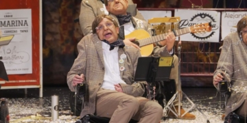 La chirigota de los Stephen Hawking seguirá visibilizando la discapacidad en la final del COAC 2026