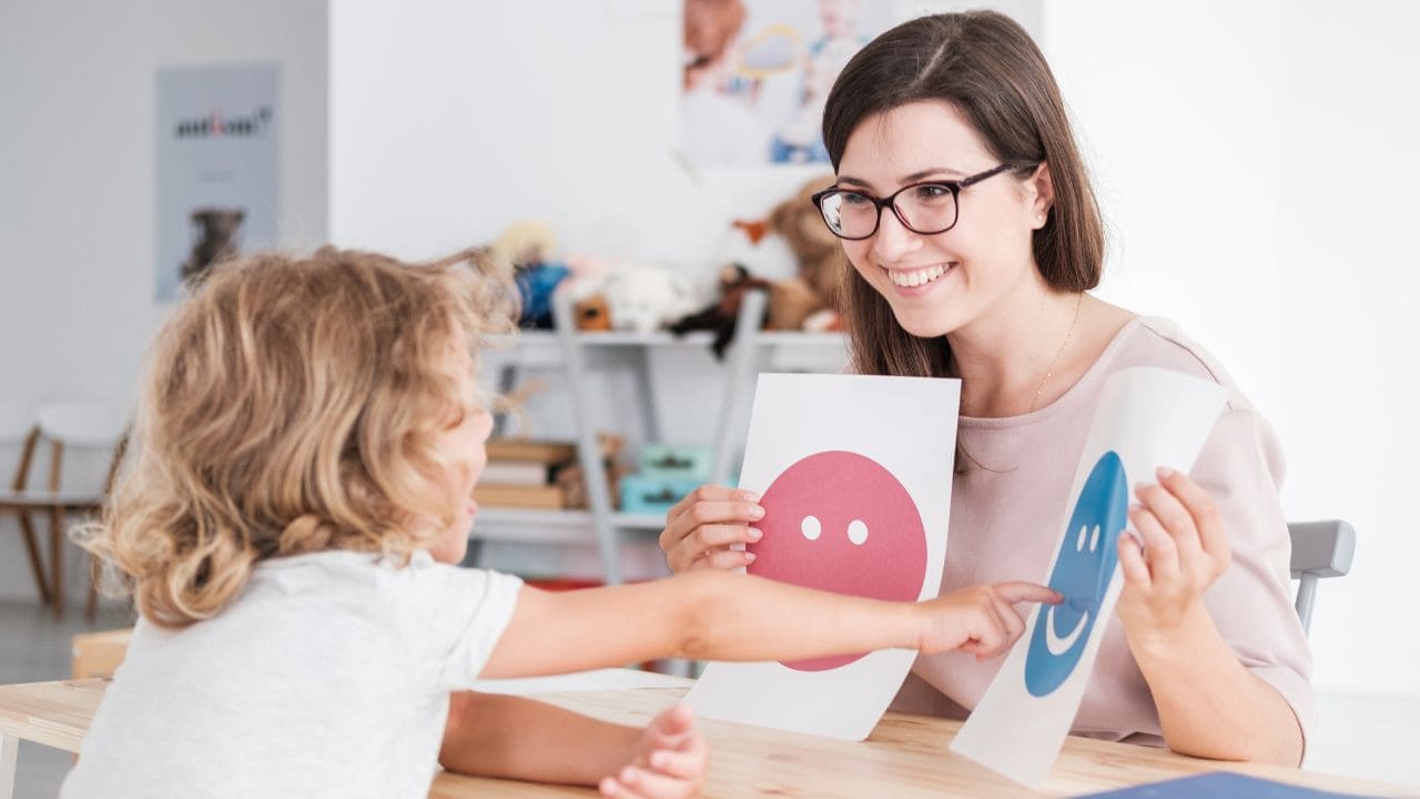 La importancia de la formación del profesorado para la atención de alumnos con autismo