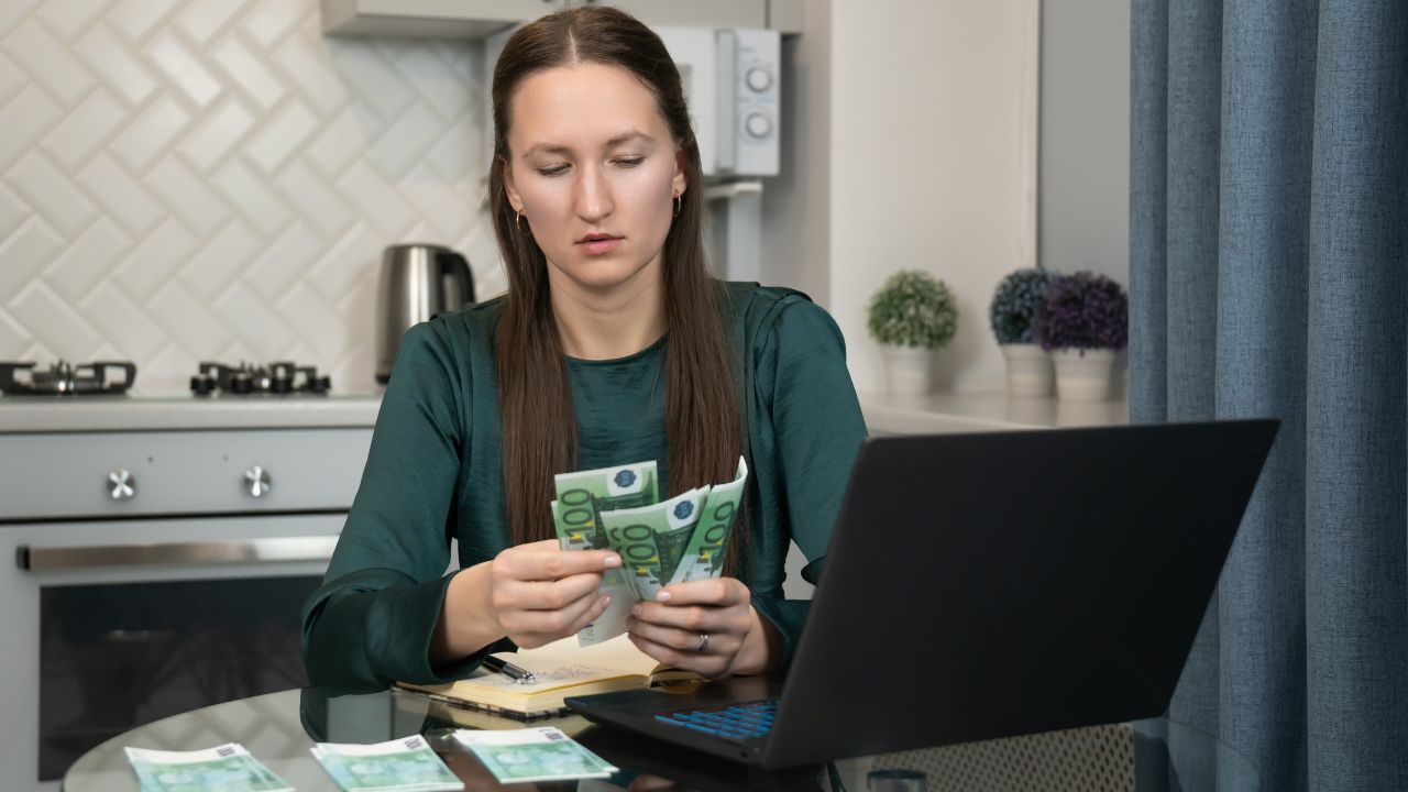 Persona beneficiaria del Ingreso Mínimo Vital en 2026