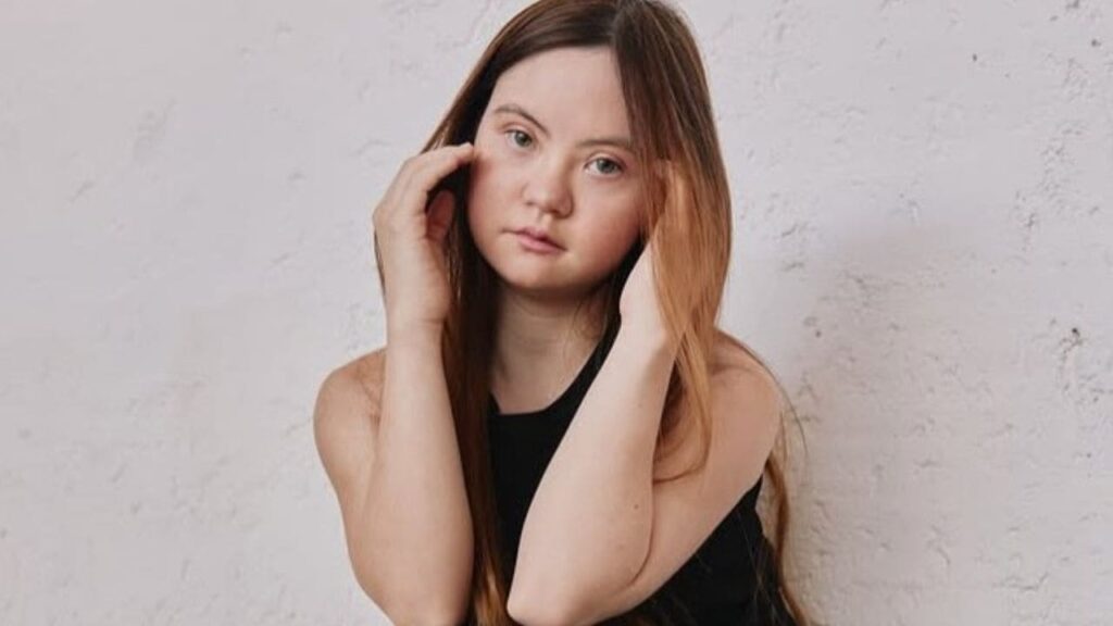 Isabella Izquierdo, modelo con síndrome de Down: "El camino está lleno de alegrías y aprendizajes"