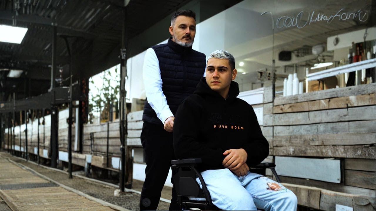 Jose Galeano, influencer, evidencia la problemática de las plazas PMR: «Ha sido un momento nada más»