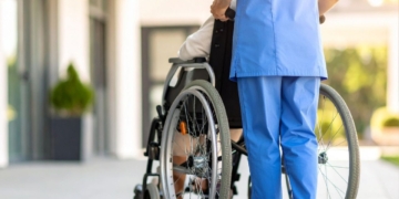 La Ley de Dependencia "está en punto muerto y sin financiación