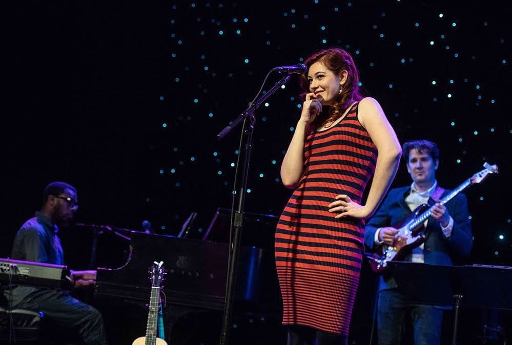 Mandy Harvey, cantante y compositora sorda: cómo redefinir su conexión con la música para inspirar al público