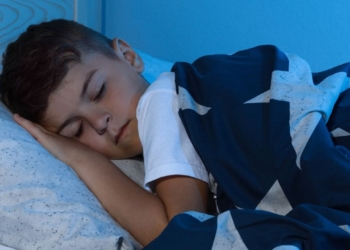 Beneficios de la manta de peso para personas con autismo