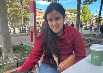 Milagros Costabel, una joven ciega que se ha graduado en Harvard y viaja por el mundo con su perro guía