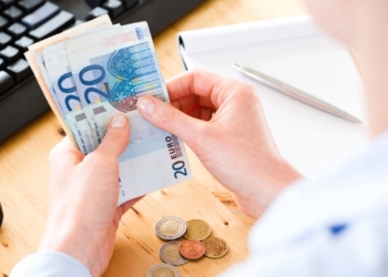 Pensión mínima en favor de familiares