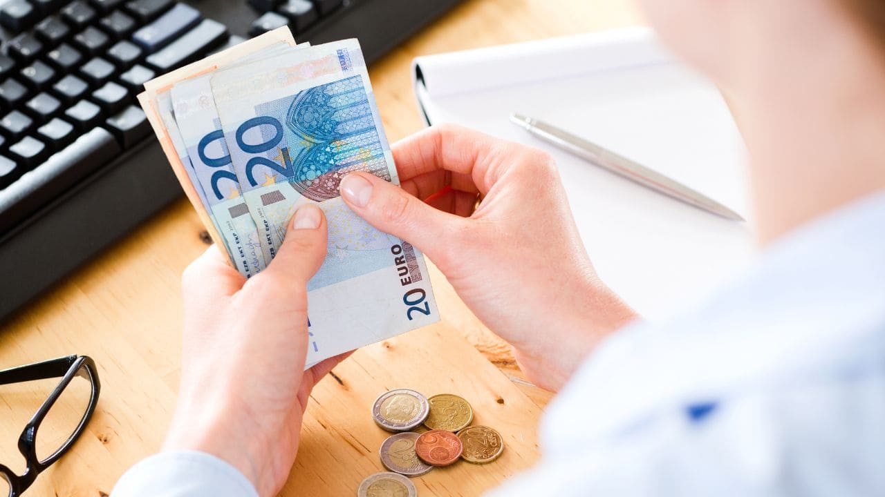 Pensión mínima en favor de familiares