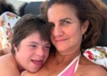 Samantha Vallejo-Nágera y su hijo 'Roscón' síndrome de Down