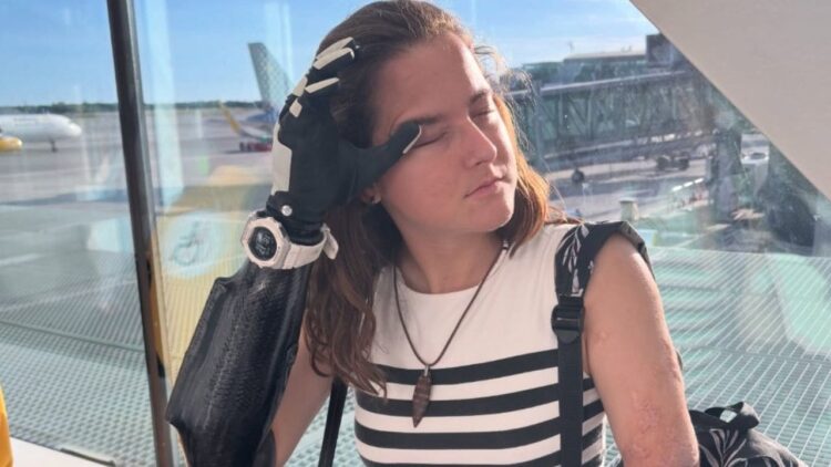 Sarah Almagro denuncia una situación discriminatoria en el aeropuerto por tener discapacidad