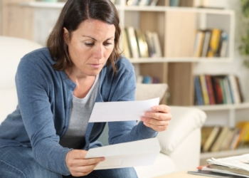 Declaración Anual de Rentas en 2026 para beneficiarios del subsidio para mayores de 52 años