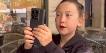 Yunna Revuelta, una niña con diabetes tipo I que sueña con desfilar en París