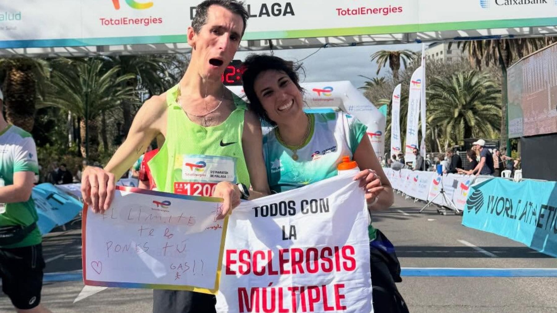 Álex Roca recorre la Media Maratón de Málaga para dar visibilidad a la Esclerosis Múltiple