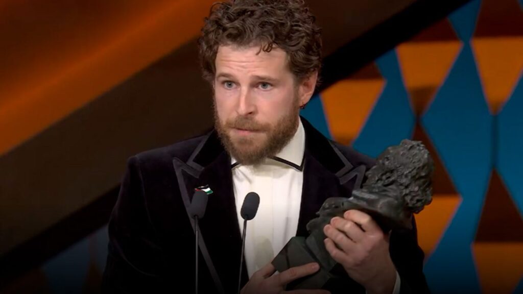 Álvaro Cervantes, ganador del Premio Goya 2026: «Vivimos en un mundo que excluye a las personas con discapacidad»