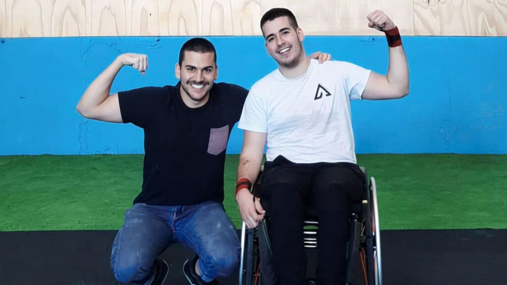 El reconocimiento de un joven con parálisis cerebral a su silla de ruedas: «Me permite relacionarme, decidir y estar»