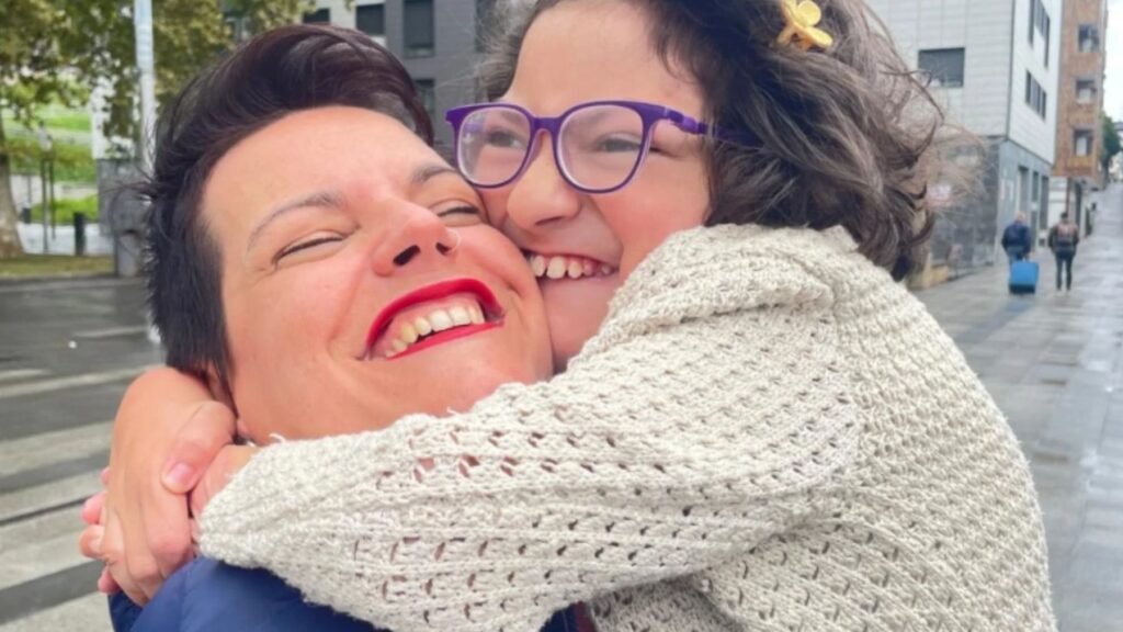 Estitxu y Amaia, madre e hija frente a dos enfermedades raras: «Yo soy yo y sus circunstancias»