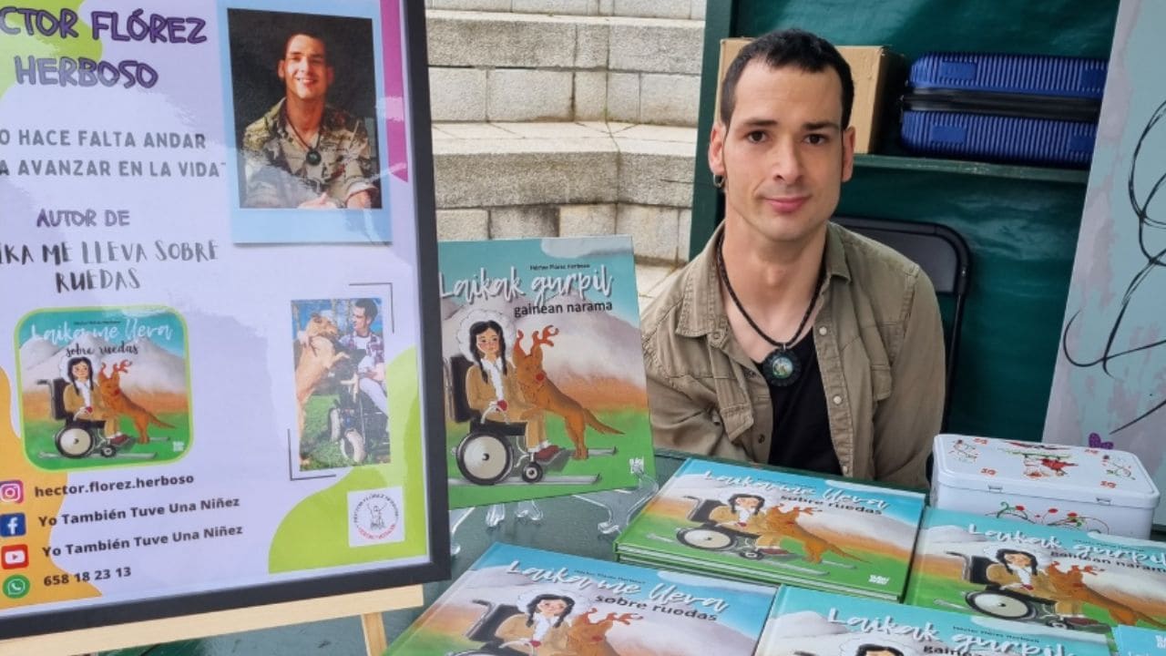 Héctor Flórez, escritor con parálisis cerebral y un 95% de discapacidad, ayuda a normaliza la vida de personas con diversidad funcional