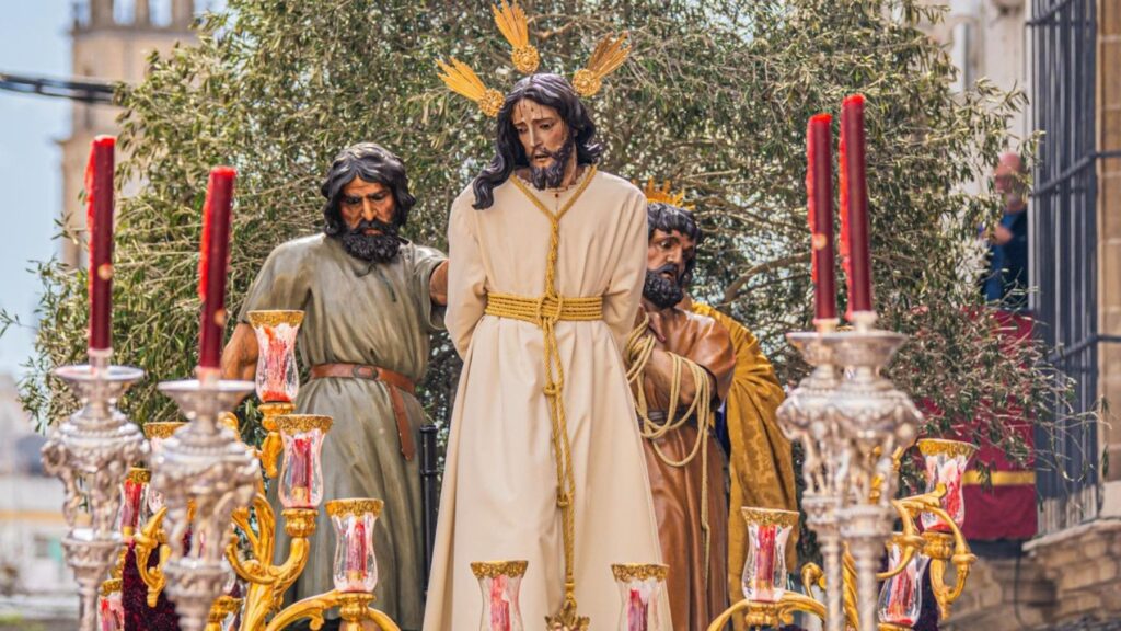 Jerez contará con una ‘Guía accesible’ con pictogramas para que las personas con autismo disfruten la Semana Santa