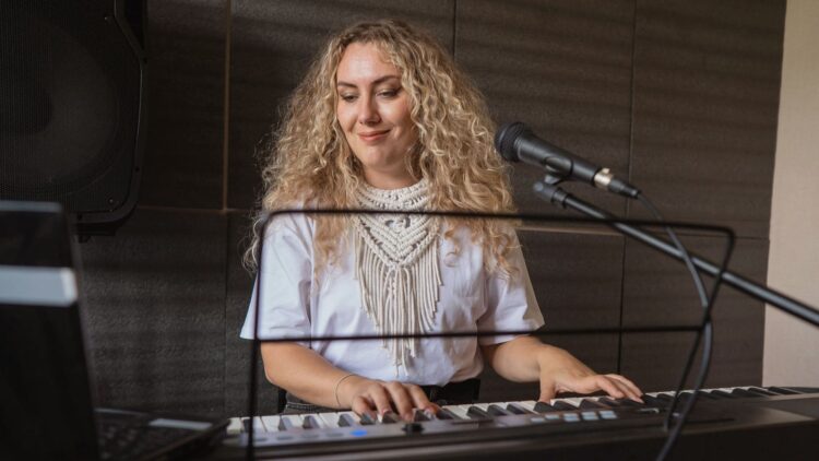 Profesora de música logra una incapacidad permanente parcial
