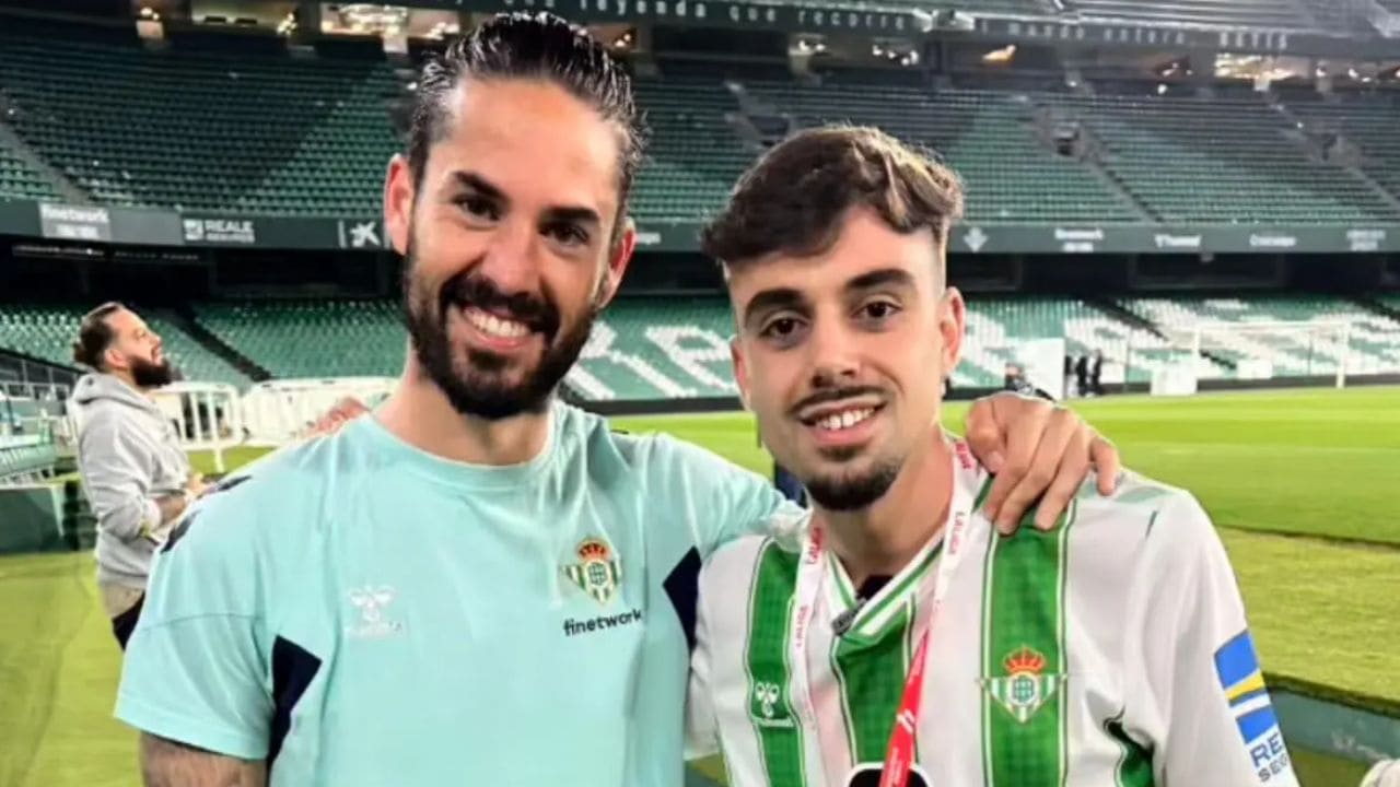 La historia de superación de Juan Marino, 23 años: una neuropatía óptica de Leber le dejó sin visión, pero no sin su Betis