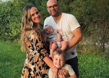 La 'receta' de una familia para combatir la falta de inclusión: "Al odio y la ignorancia, amor e información"