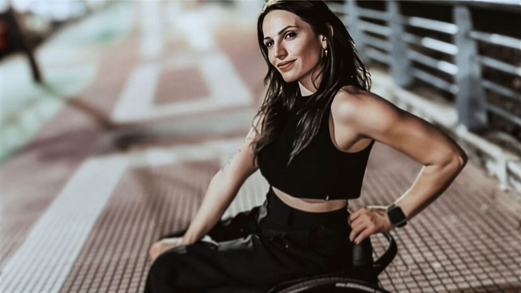 Las ‘reglas’ de Noelia Olivera sobre la silla de ruedas: «Mirar desde el respeto en vez de compasión»