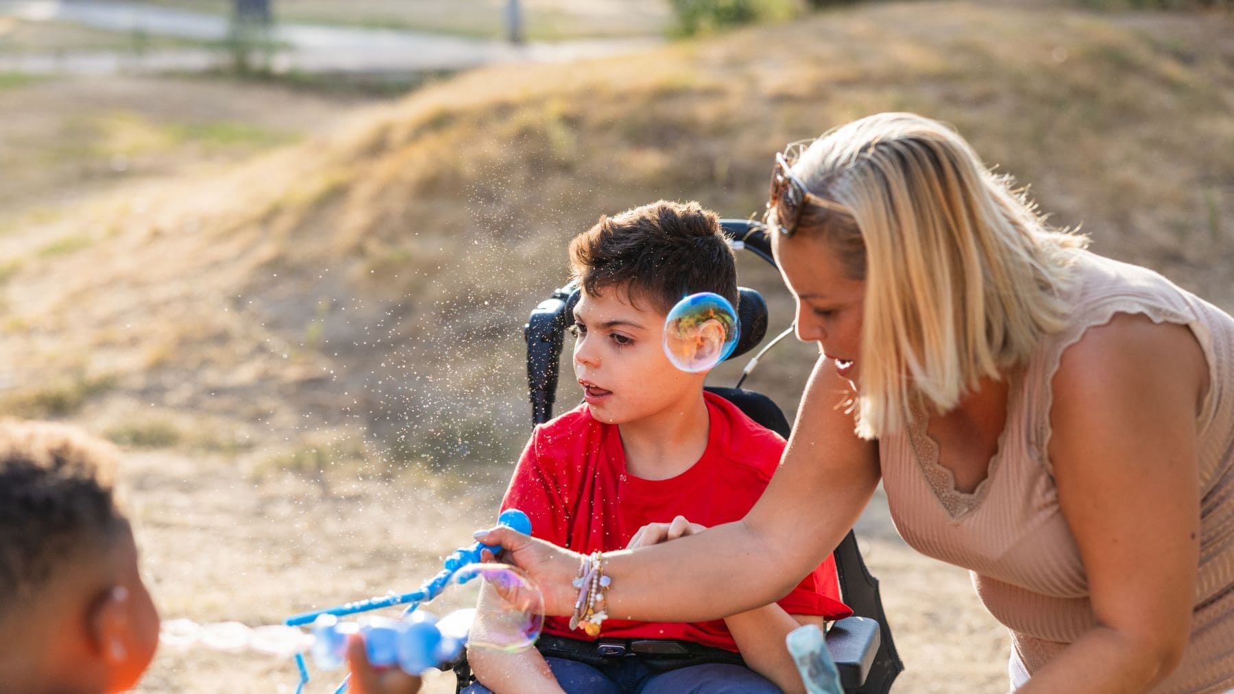 Radiografía de los parques infantiles: espacios públicos que se ‘olvidan’ de los niños con discapacidad