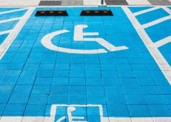 El baremo de movilidad reducida y la tarjeta PMR de aparcamiento