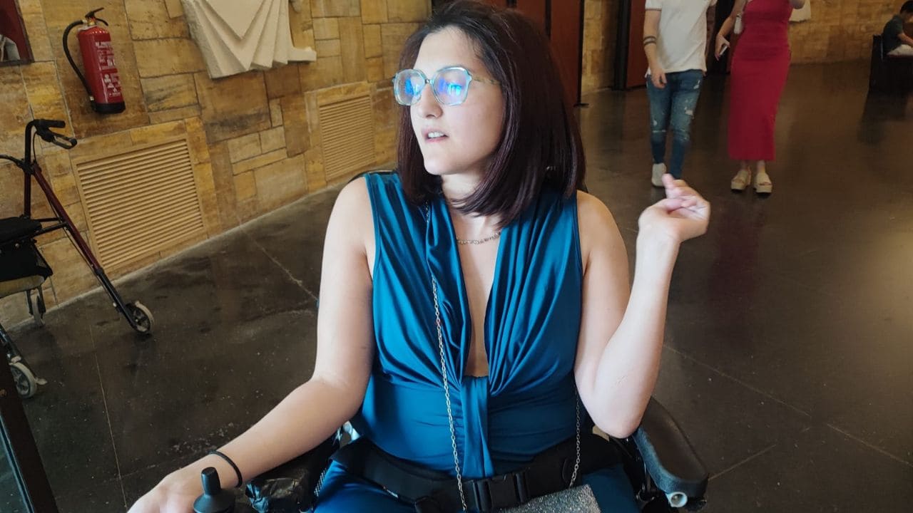 Paula López, una joven con Ataxia de Friedreich que promueve la inclusión en redes sociales