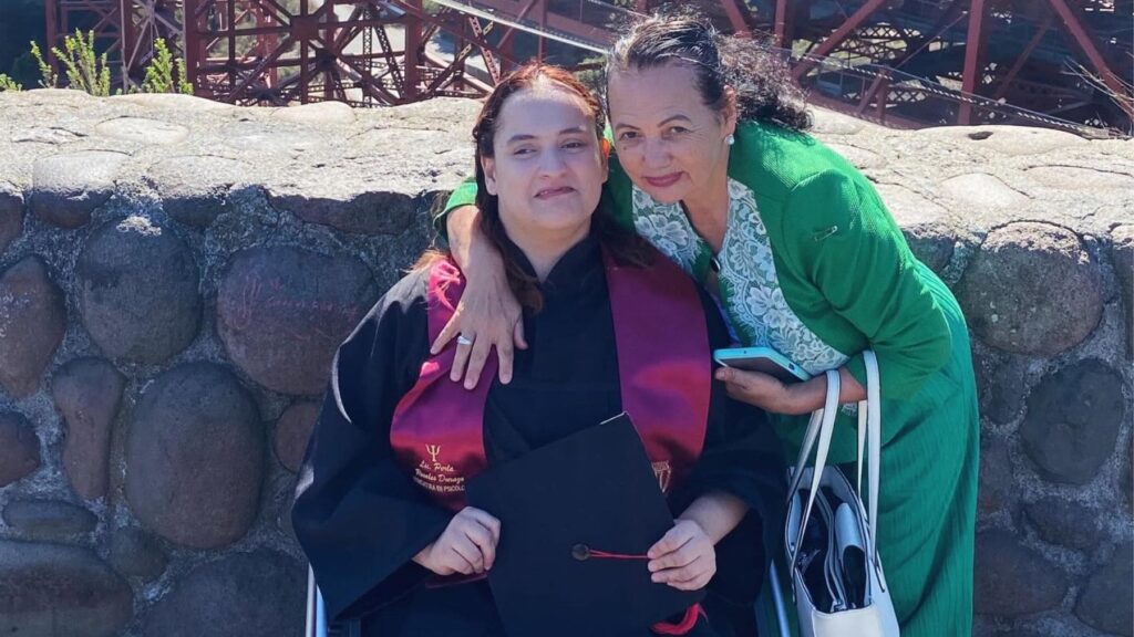 Perla, psicóloga con parálisis cerebral: «No soy una niña especial, soy una persona con discapacidad»