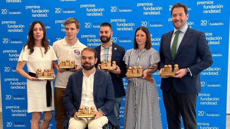 La Fundación Randstad premia a Tododisca por su labor de divulgación de la discapacidad