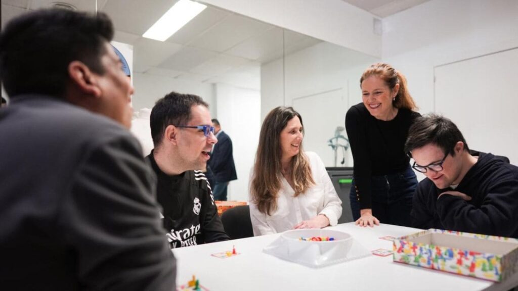 Madrid lanza la primera ‘Guía de Empleo’ para el fomento de la inserción laboral de personas con autismo