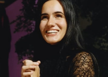 Alba García, atleta paralímpica, expone sus "propuestas de mejora" para el bastón de personas ciegas