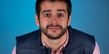 Un joven con parálisis cerebral denuncia el trato infantil hacia las personas con discapacidad