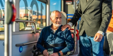 'Impulsa Igualdad' reclama a Renfe un "transporte accesible real" en su nuevo modelo de autobuses