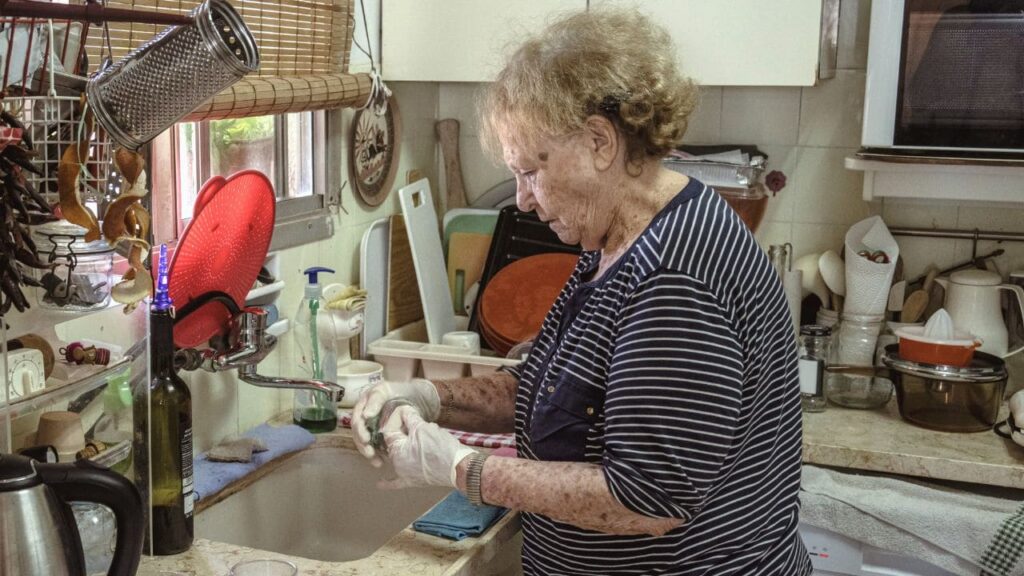 Esta es la pensión de jubilación que pueden cobrar las amas de casa en España: Cuantía y requisitos